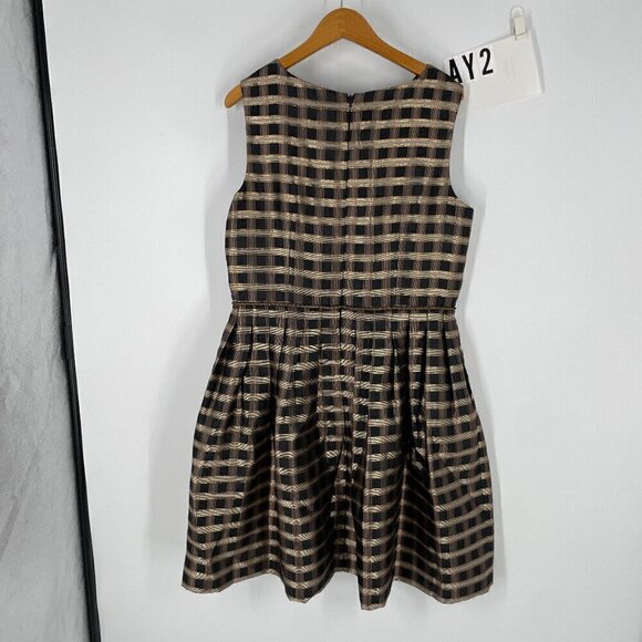 Tahari metallic sleeveless fit and flare dress sz 12 - Picture 1 of 10